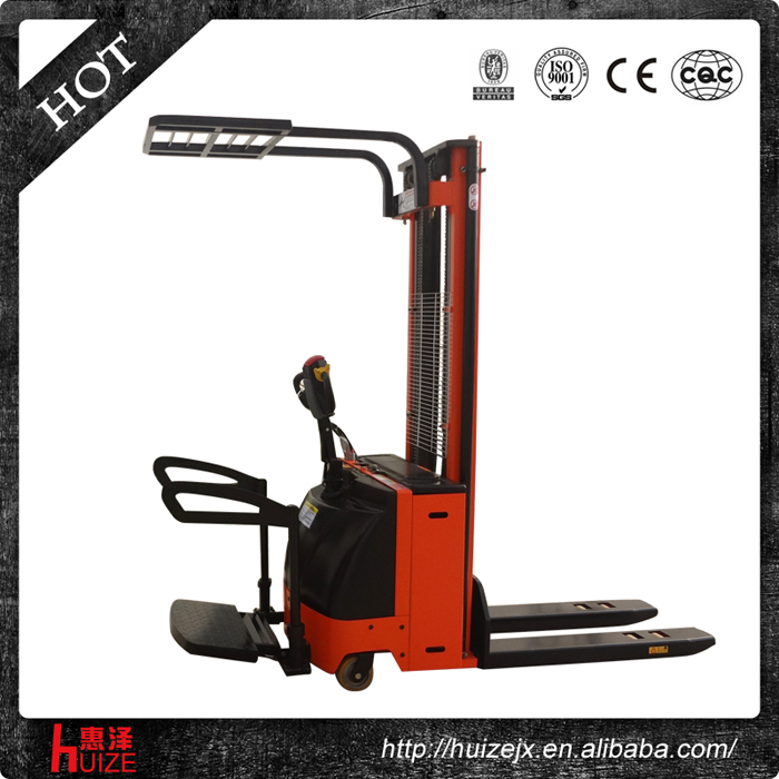 帶護(hù)頂架全電動(dòng)堆高車(chē) 帶護(hù)頂架全電動(dòng)堆高車(chē)